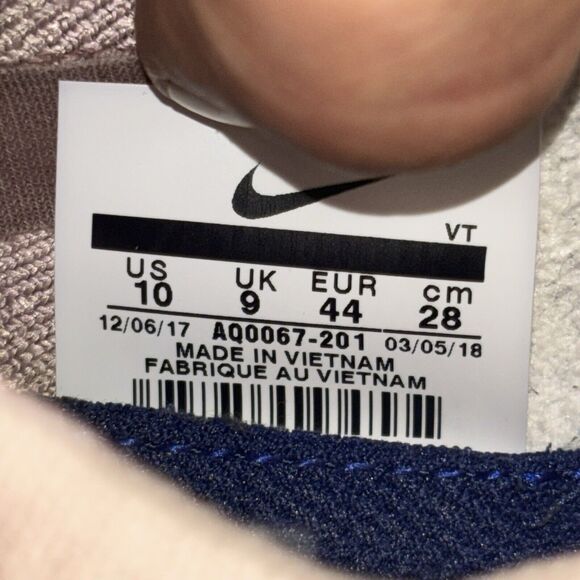 Nike Men’s Epic React Flyknit Running Shoes Size 10 Taupe/Obsidian AQ0067-201 - Picture 5 of 6